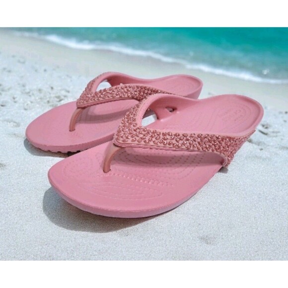 Crocs Kadee Women's 9 Embellished Gem Flip Flop Pink Sandals Thong Beach Pool - Picture 1 of 8